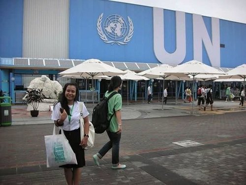 Working for the UN in FAO, UNICEF, UNDP or WHO has and always be my dreams! Chances are super slim, but hey you'll never know, right? Or instead, maybe Rio one day will have my dream job ❤

#tbt 2010 World Expo Shanghai in front of the UN Pavilion
.
-------
.
#clozette #clozetteid #ootd #throwback #throwbackthursday #un #unpavilion #unitednation #latepost #shanghaitrip2010  #edisidibuangsayang #dream #dreamjob #shanghai #worldexpo #worldexpo2010 #china #sharethemoment #peopleinframe #liveauthentic #livefolkindonesia #livefolk #likesforlikes #likeforlike #like4like