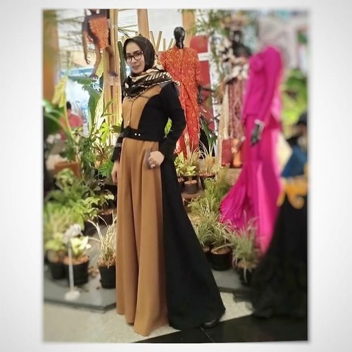 Yesterday's outfit for #IFW2019
.

Terimakasih @hijabinfluencernetwork dan @shafiramuslimfashion atas undangannya 💕
.
.

#ootdhijab #hijabinfluencersnetwork  #bloggerstyle #clozetteid