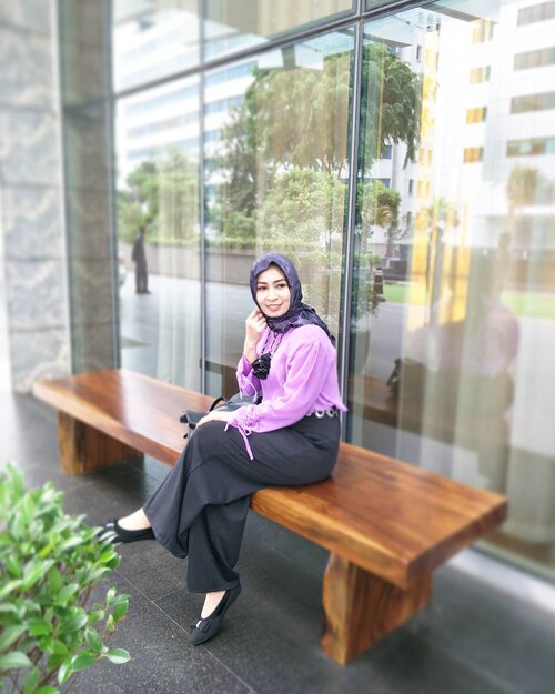 Allah selalu punya skenario terindah untuk hamba-Nya. Kita hanya perlu bersabar dan ikhlas dalam menanti. Bersyukur atas semua kebaikan dan ujian yang Allah berikan pada kita. Kita hanya perlu menjadi hamba-Nya yang sabar. .Seperti aku yg sabar krn mulai menggendut 😅😅 .#happylife #lifestyleblogger #clozetteid