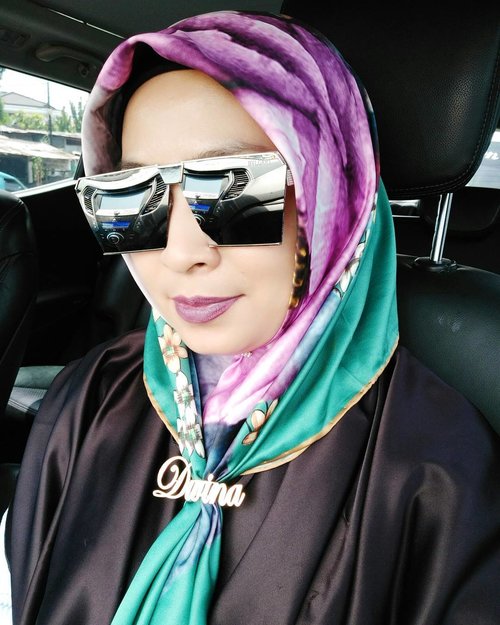 Dapat hadiah tahun baru... ❤Hijab Turkey dan Ring hijab❤ dari @bettriaakbar .Terimakasih banyak, Uni... Smoga berkah dan rezekinya makin melimpah. Aamiin. ..#ringhijab #hijabturkey #clozetteid #indonesiahijabblogger #hijabstyle