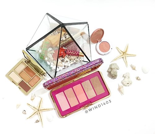 The most beautiful makeup of a woman is passion. But cosmetics are easier to buy. - Yves Saint Laurent

#tartecosmetics #rethinknatural #flatlayoftheday #flatlay #ClozetteID #tarte #tartelette