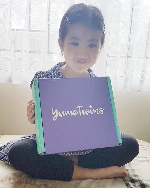 Yaaay, finally my November box is coming 🎉🎉 my daughter love her blanket and Amuse Rabbit Plushie so much. Can't wait my December box coming too 😍, can't wait to blog about this box very soon. I pay $31.5 with free shipping and got more than I paid because all products come from Japan and all goodies is licensed.

Want have some? Go to http://bit.ly/2yamaFA and use COZYHOLIDAY to ger 10% off for your first box #YumeTwins #PokePouch #ClozetteID #instabeauty #indonesiablogger #indonesiabeautyblogger #bloggerBDG #bloggerlife #bloggerbandung #bloggerindonesia #beautyblog #beautyblogger #beautybloggers #beautybloggerbandung #beautybloggerindonesia #indobeautygram #bbloggers #bbloggerslife #BloggerPerempuan #like4like #follow4follow #followforfollow #likeforlike #likeforfollow #TribePost #StarClozetter #ClozetteStar #ggrep #Kawaiistuff