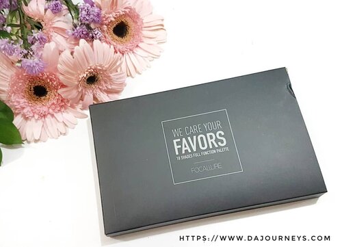 Akhirnya saya mereview palette sejuta umat yang ramai diperbincangkan oleh beauty enthusiast dari tahun ke tahun ini. Sebenarnya saya sangat terlambat kalau baru mulai mereview sekarang, kenapa akhirnya review juga? Karena awalnya saya tuh agak ragu dengan brand asal China yang belum jelas ingredients dan kehigienisannya, tapi disisi yang lain saya tertarik untuk mencoba karena desain yang menarik, kualitas yang oke dan harganya yang murah.

Gimana sih kualitasnya #FocallureEyeshadow yang #WeCareYourFavors ini? Ternyata ada plus minus nya, dan heran ga sih kenapa dia kalau dipake brush warnanya ga keluar? Ternyata ada sebabnya, setelah trial error nyaris setengah tahun, baru ketauan donk sebabnya 🤣 makanya baru di bahas di blog sekarang.

Siapa sobat #focallure disini? Udah koleksi apa aja nih dari @focallurebeauty 😂 racunin aku donk kira2 harus beli apa lagi setelah ini?

#clozetteID #makeupcollections #makeupjunkie #eyeshadowpalettes #focallurebeauty #focallurebeautyid #beautybloggerbandung #beautybloggerindonesia