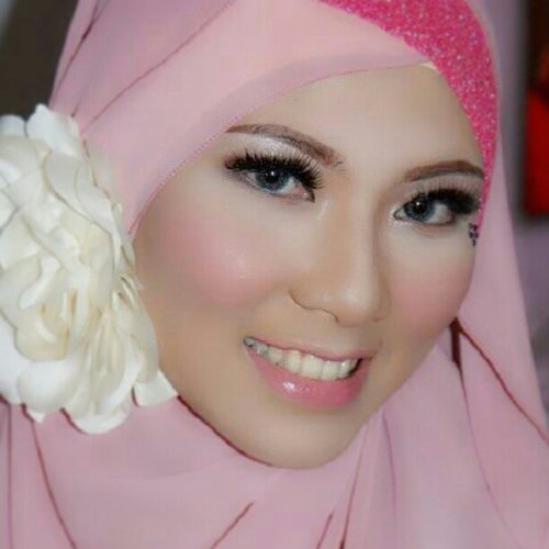 hijab romantic look