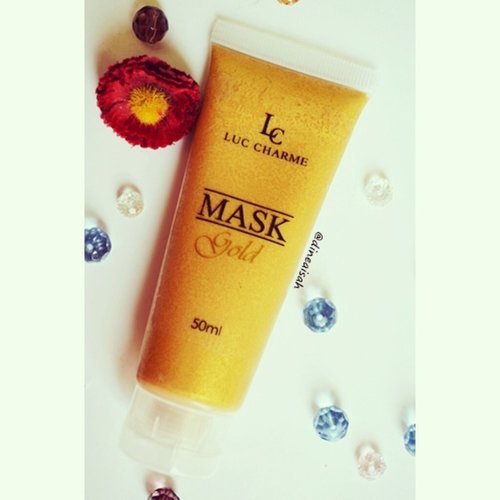 Mask Gold from LUC Charme, psssst ini product lokal yang kata nya ada kandungan emas 24K lhooo.. percaya?? Hihihihi *check link bio*

#Clozette #ClozetteID 
#Skincare #Mask #Gel
#LucCharme
#DASisters #BeutyBloggerIndonesia #BeautyBlogger #BeautyInsta #Share