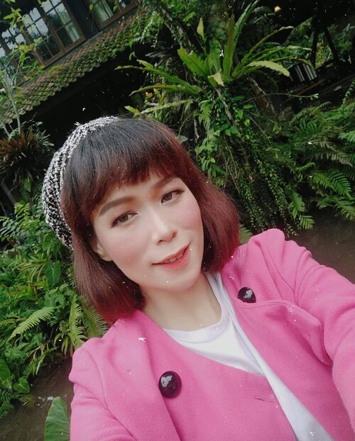 If you stay positive in a negative situations, means you are the winner💕🥦

Semangat Rabu💃

#GlowliciousMe
🌏www.Glowlicious.Me
__🌷🌷🌷__

My #kaoscustom @skylist.id

#jakartabeautyblogger #clozetteid #Bloggerjakarta #motd #koreanmakeup
#vacationmood #streetclassic #vacationmodeon😎 #ombrelips #beautycommunity
#ivgbeauty #beautybloggerindo #quotestolivebyforever
#pinkootd #makeupblogger #makeupharini
#puncakbogor #BloggerIndonesia #skincareenthusiast
#ootdblogger #ragamkecantikan #startwithsbn #tampilcantik
#indonesianbeauty #dirumahaja