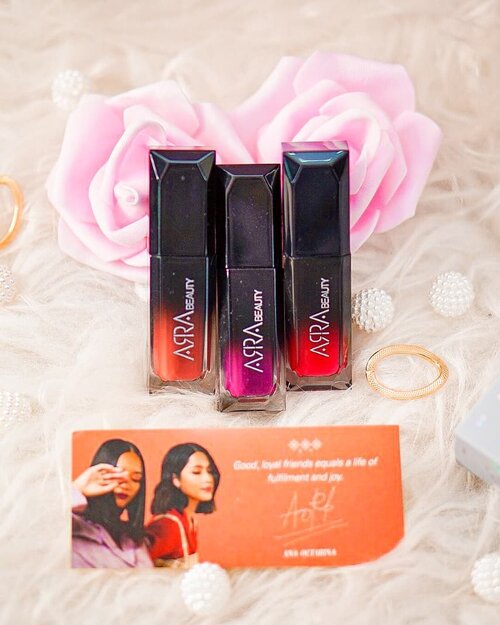 💕
#Lipsticklokal yg sekarang ketjeh2 bgt yaa kualitasnya, buat aku yg packaging hoarder juga gemes banget sama brand yg satu ini @arrabeauty

Anw ulasan lengkapnya sudah  tayang loh di blog aku 
www.Glowlicious.Me

Boleh tau dong lipstick lokal favorit/rekomendasi tmn2💃💄 .
.
.
.
.
.
.
.
.
.
.
.
.
#lipstickaddict #lipstick #makeupindo #bbloggers #jakartabeautyblogger #clozetteid #sociollablogger #altheaangels#fdbeauty
#beautybloggerindo #bodytransformation #makeupcommunity #bloggerlife #bloggingcommunity  #makeupindonesia #tampilcantik #ragamkecantikan #beautynesiaMember #indonesianbeauty #glowliciousme_update