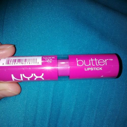 Butter Lipstick from NYX it so creamy and smooth in my lips.. the color so Stunning.. code: BLS01 Razzle Fiesta.. You've to try it!! #NYX #NYXButterLipstick #ClozetteID #SCARFMagz #PINKFEVER