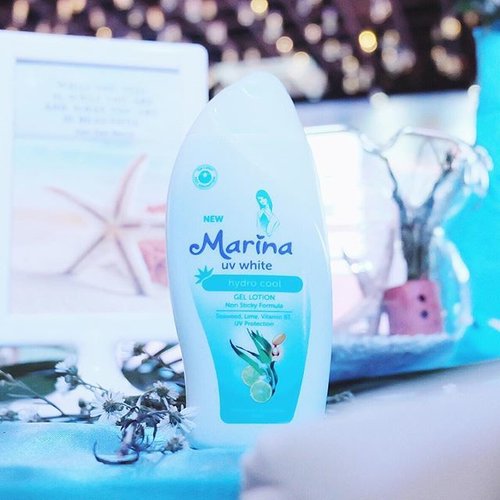 First impression aku buat Marina Hydro Cool Gel Lotion: WOW! Teksturnya biru banget nih? Unique tapi kece gitu hehe. Ada cooling sensassion, cepet terserap dan gak lengket. Water based formula, ada kandungan seaweed, lime dan vit B💙
#saatnyabersinar #clozette #clozetteid #clozettedaily #skincare