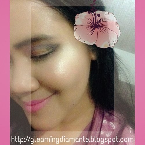 @wetnwildbeauty Trio Eyeshadow Review and EOTD will be uploaded on my blog tonight. 
Kindly visit http://gleamingdiamante.blogspot.com for the whole pink make up!

#blogger #beautyblogger #clozetteID #clozettedaily #makeup #EOTD #FOTD #review #wetnwild #eyeshadow #tutorial #eyemakeup #vsocam #doubledeemakeup