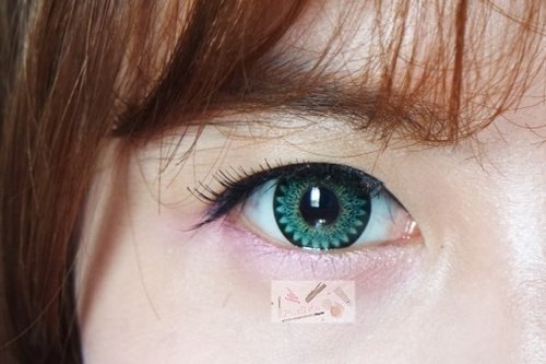 Here we areeeee~ my review about Gel Sohee Green. Check them out onhttp://www.maretakha.com/2015/12/review-gel-sohee-softlens-green.html?m=1
#maretakha #makeup #beauty 