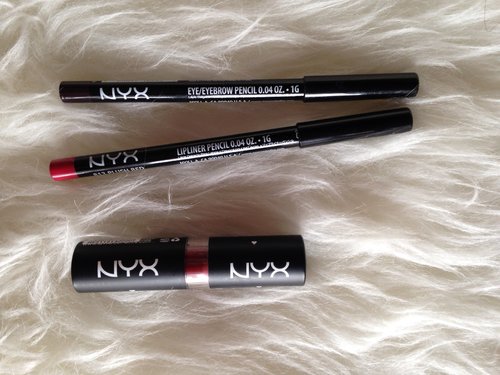 - nyx eye/eyebrow pencil- nyx lip liner- nyx matte lipstick alabama
