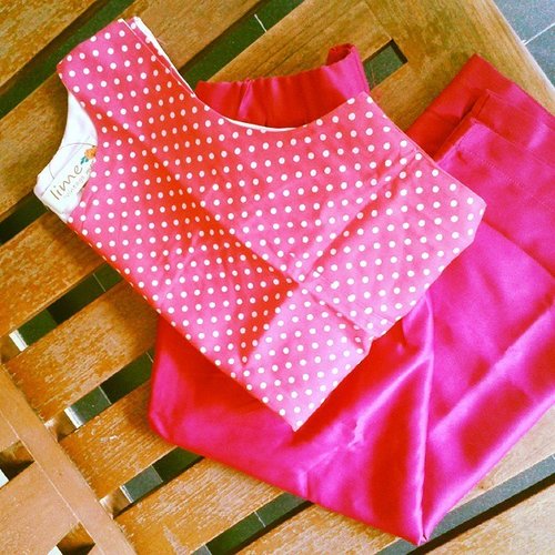 Pink for saturDate? 
Pair it: ivonne crop top & colby midi skirt ♥

Www.limevintageme.com
Sms / wa 081286212177

#limevintageme #croptop #polkadot #pinkdot #midiskirt #clozetteid #ootdindo #potd #instagfashion #instadaily #fashionjakarta #pink #olshopindo #olshop #onlineshop #localbrand