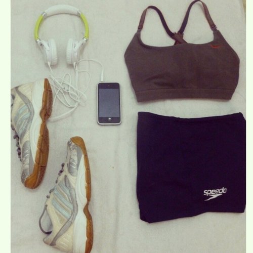 perlengkapan jogging!