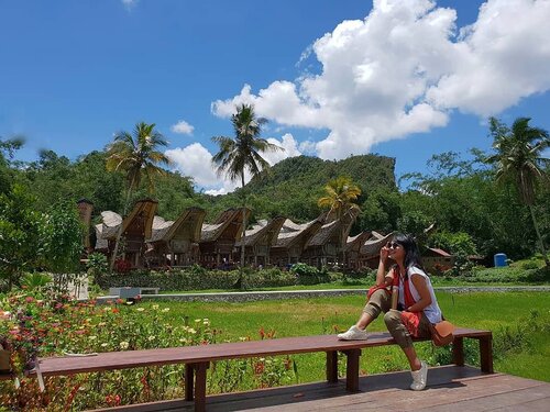 Don't let someone who gave up on their dreams talk to you out of going after yours .. ☕ Good Morning, everyone! .
.
.
.
Just another magic monday 💜 Break a leg! .
.
.
#Clozetteid #Lifestyle #Travel #Travelgram #Instatravel #ExploreToraja #VisitToraja #VisitTorajaUtara #CulturalTrip #JourneyToTheNorth #WonderfulIndonesia #TravelBlogger #StyleBlogger #LifestyleBlogger #TorajaUtara 📸 @ading1908