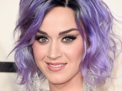 Light purple hair...
Cat eyes make up...

Hello, gorgeous Katy Perry ❤️



Repost 57th Grammys 
