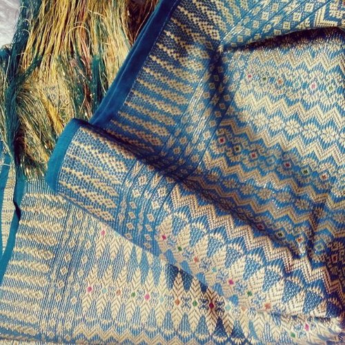 another fabric ready to sew... ❤️ this one also our fav.. songket 🎉🙀 ganbatte.. 💪🏻 #sofiadewifashiondiary #clozette #clozetteid #clozettegirl #indonesiafabric #localfabric #madetoorder #swanstwenty