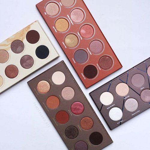 A sneak peek of these four @zoevacosmetics eyeshadow palettes are up on pamperland.net! 💄
-
#pamperland #clozetteid #bblogger #beauty #makeup #zoeva