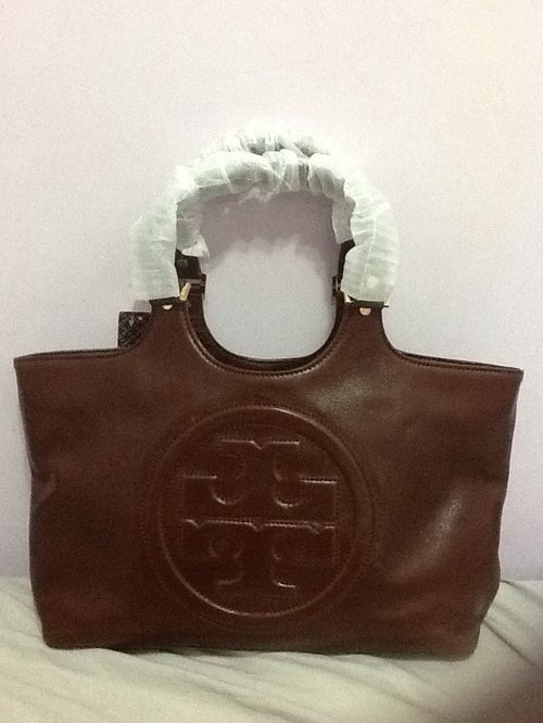Bombe leather tote. Yayy..finally i got a leather one, and its cheap too, because on sale.