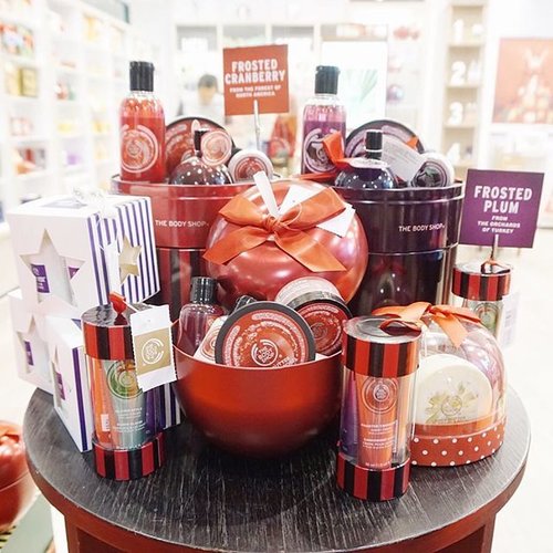 Such an eye candy 😍😍 @thebodyshopindo #ChristmasGifts collection. Just a magical gifts for every body 🛍🎁..#clozetteid