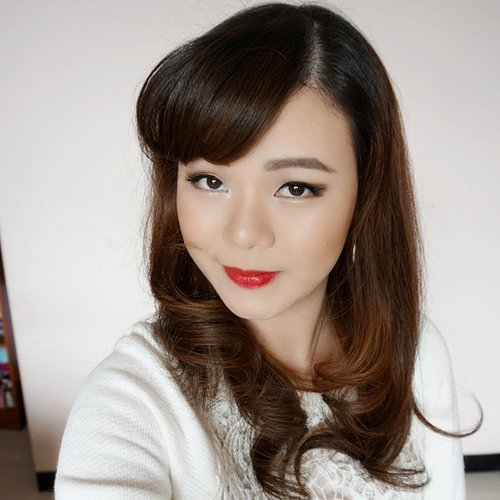 In love with red lipstick. This one is from @shuuemura_ww Tint in Gelato AT01. Oh yah, I am going to publish new blog post about Shu Uemura new collection for spring 2015 : Metallic Bouquet soon. Don't forget to check it out at www.jeanmilka.com@shuuemuraid#clozetteid #makeup #motd #fotd #todayface #todaymakeup #selfie #clozetteambassador #makeuplover #jeanmilkamotd #shuuemura #tintingelato #retromakeup #redlipstick #redlip #blogger #indonesianbeautyblogger #bloggerindo #beautyevent