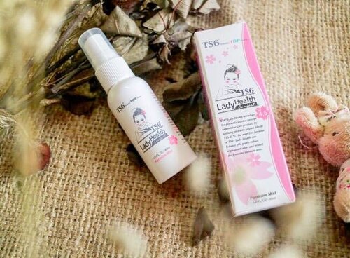 TS6 Lady Health Feminine Cleansing Mousse ❤

Produk Intimate Care ini baru aku gunakan semingguan ini , 
TS6 Lady Health memiliki konsep perlindungan probiotik untuk produk perawatan kewanitaan. Dengan memanfaatkan probiotik yoghurt filtrat, TS6 Lady Health dapat menyeimbangkan pH, menghilangkan bau tidak menyenangkan secara lembut dengan formula bebas sabun. Melindungi daerah intim kewanitaan dan menjaganya dalam kondisi terbaik.TS2-L adalah ekstrak bioaktif penting dari yoghurt, berasal dari dua strain Lactobacillus yang bermanfaat untuk kesehatan kewanitaan. TS2-L mengandung asam laktat alami, antimikroba, asam amino, vitamin B kompleks dan pelembab alami,  It smells so good , aku suka banget sama wanginya ! Dan penggunaannya yang cukup menarik. Karena produk ini berbentuk mousse. 
Oh ya Lady Health Feminine Cleansing Mousse ini  bisa di beli di @gogobliindonesia coba deh kalian check harganya di @gogobliindonesia ❤

Btw aku bakalan share belanjaan dari @gogobliindonesia so stay tune di Blog ya ! Link at bio 💕

#gogobliindonesia
#onlineshopping
#intimatecare
#ladyhealth
#pembersihkewanitaan
#cleansingmousse
#blogger
#influencer
#surabayablogger
#indonesianblogger
#bodycare
#clozette
#clozetteid
#clozettedaily