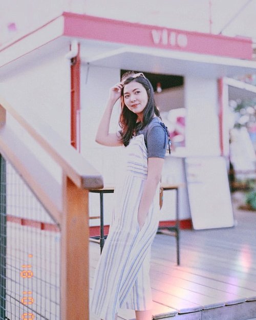 Wearing this shirt and stripes jumpsuit for a casual stroll. Hello sunshine!
.
.
.
#BeautyRedemption 
#ClozetteID