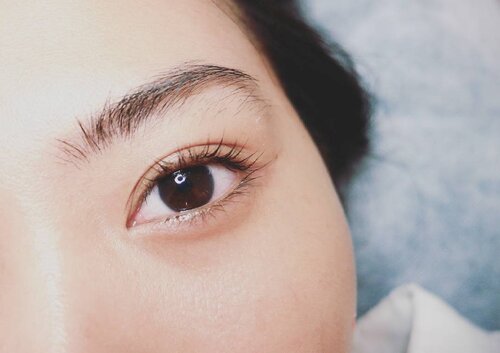 Setelah penasaran sekian lamaaa akhirnya beberapa waktu yang lalu aku nyobain Eyelash Lifting di @briestudio dan hasilnya bulumata jadi naturally curled up & terlihat lebih lentikkk hehe. Baca lengkapnya di bit.ly/eyelashlift yaaa
.
.
.
.
.
.
.
.
@clozetteid #StarClozetter #clozetteID #BeautyRedemption #instabeauty #instagram #BrieStudioXClozetteIDReview #ClozetteIDReview #BrieStudio #sulamalisjakarta #sulamalistangerang #sulamaliscirebon #muajakarta #muatangerang #muacirebon #lashcurl #lashlift #lashextension