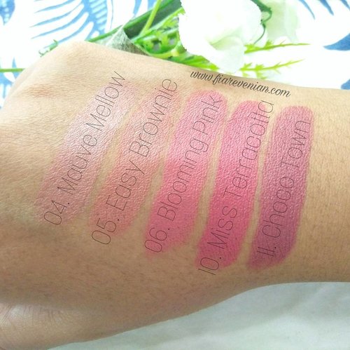 @wardahbeauty Intense Matte Lipstick ~~ full swatch of my collection!
.
.
#wardah #wardahlipstick #wardahbeauty #makeup #makeupfreak  #wardahintensemattelipstick #lipstick #easybrownie #lipstickchick #lipstickaddict #lipstickfreak #clozetteid #blogger #bloggerindonesia #indonesianbeautyblogger #byfiarevenian #beautybloggerindonesia #blogger #beautyblogger
