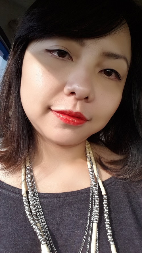 My face of the day - shining orange for my lips