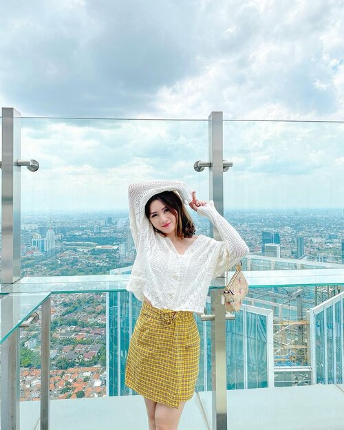 Look at the sky, look how they shine for you...
The sky makes me happy :)
.
.
#Ootd #ootdfashion #ootdinspo #ootdideas #ootdindo #ootdindokece #ootdinspiration #ootdindonesia #indobeauty #indofashion #indofashionpedia #indofashionpeople #jakartaspot #jakartahits #ootdjakarta #jakartabeauty #indofashionblogger #clozetteid #lookbooks #lookbooklookbook #lookbookindonesia