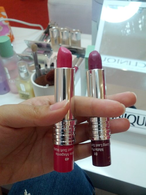 New lipstick varian from Clinique: Long Last Soft Matte, they come in 6 super bold matte color