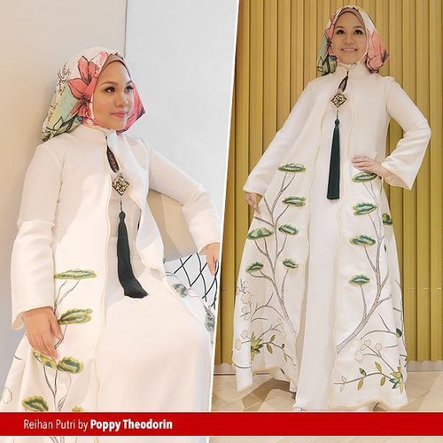 This Big Huangshan Coat paired with China Dress designed by Poppy Theodorin is my ultimate eid style, I love being center of attention and this dress will definitely captured everyones’s eyes. Vote your favorite here http://bit.ly/HijabInStyle, tell us why, and get a chance to win @centralstoreid shopping voucher worth Rp 2mio for 10 winners. Good luck! PS: vote me please! #ClozetteIDxCentral
 #clozetteid #centralstore #poppytheodorin #hijab #hijabinstyle #hijabfashion #eidfashion #hijabblogger #hijabi