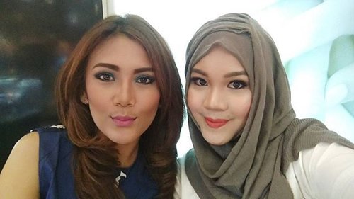 With the beautiful MC of the day during @centrodeptstore Beauty Bash Jogjakarta #clozetteid #selfie #centrobeautybash #beautyblogger