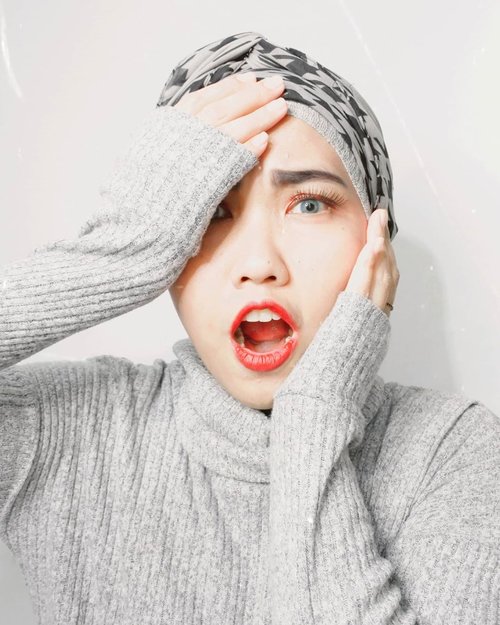 ___Dibuang sayang hehe.___#MakeupLook#HijabLook#Monochrome#LemonSquad #ClozetteID
