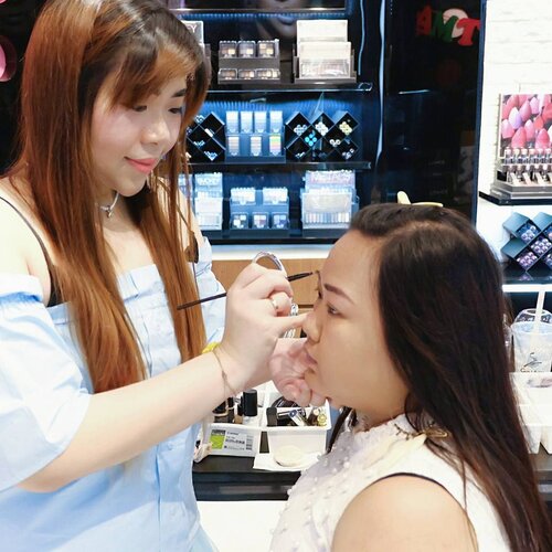 Thank you for letting me #mindynized you @nessyaarnelitha 😄, hope you like the result!

All makeup using @byscosmetics_id
!

#byscosmetics #makeupplaydate #onduty #playwithmakeup #makeupaddict #makeuplover #welovemakeup #sbybeautyblogger  #beautyevent #clozetteid #beautynesiamember  #blogger #bblogger #bbloggerid #indonesianblogger #indonesianbeautyblogger  #surabayablogger #surabayabeautyblogger #influencer #beautyinfluencer  #surabayainfluencer #asian 
#bloggerceria #surabaya #eventsurabaya #makeover  #makeuphangout
#makeupdemo