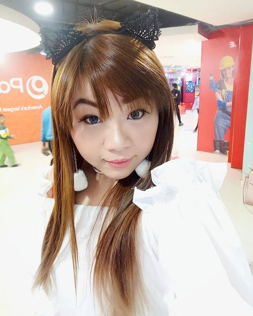 I just have a thing for cat ears... This headband is not mine tho,  borrowed from @nessyaarnelitha for selfie purposes 😄😄😄 Makeup mostly using @caringbybiokos_mt
Done during the makeup battle event 😄

#catears #catearsheadband #miaw
#motd #fotd #selfie #girl #asian #makeup #clozetteid #clozettedaily #blogger #bblogger #bbloggerid #indonesianblogger #indonesianbeautyblogger #surabayablogger #surabayabeautyblogger #sbybeautyblogger #influencer #beautyinfluencer #surabayainfluencer #influencersurabaya #surabayabeautyinfluencer #worthlessselfie  #beautynesiamember #kawaiiaesthetic
#japanesestyle