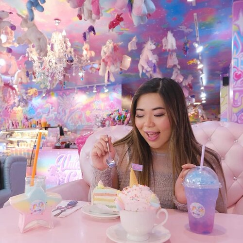 Already day dreaming about (safe) cafe hopping with @cynthiansunartio , safe distance, look for quiet places, bring masks and hand sanitizer. Maybe next week?#throwback#BeauteFemmeCommunity#unicorn🦄 #unicorncafe#cafebangkok #bangkokcafe #bangkok#pinkinthailand #clozetteid #sbybeautyblogger #beautynesiamember #bloggerceria #influencer #jalanjalan #wanderlust #blogger #indonesianblogger #surabayablogger #travelblogger  #indonesianbeautyblogger #indonesiantravelblogger #girl #surabayainfluencer #travel #trip #pinkjalanjalan #bloggerperempuan  #asian  #thailand #pinkinbangkok