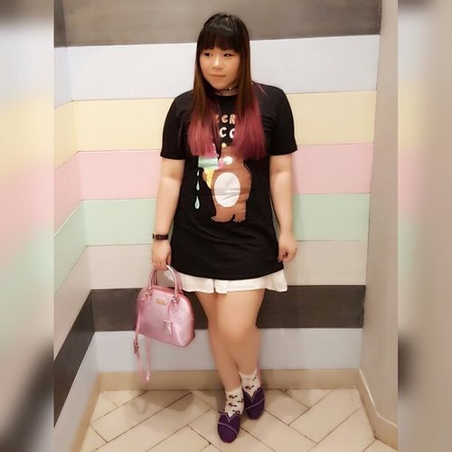 Yesterday's #ootd for #hellokittycafe @hellokittycafejkt #kawaiicasual#outfit #fashion #personalstyle #casual #casualstyle #looseteedress #girl #asian #blogger #bblogger #lifestyle #lifestyleblogger #personalstyleblogger #indonesianblogger #indonesianpersonalstyleblogger #clozetteid #clozettedaily #girly #girlystyle #ombre #ombrehair