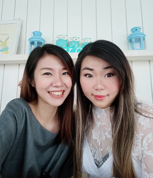 Long time no selfieee... Been confined to my bed for 2 days and it felt weird to be outside, but i'm glad i got out because 1. One job down and 2. Quality time with @angeliasamodro 😘😘😘. So many stories in just a few hours, let's catch up again soon!#girls #ladies #asian #ootd #ootdid #ootdindonesia #ootdindo  #blogger #bblogger #bbloggerid #influencers #surabaya #surabayainfluencer #beautyinfluencer #influencersurabaya #fashion #personalstyle #hangout  #clozetteid #sbybeautyblogger #bloggerceria #lifestyle #surabayablogger #sbybeautyblogger #bloggerperempuan #qualitytime #indonesianfemalebloggers #fotd #mommybloggers