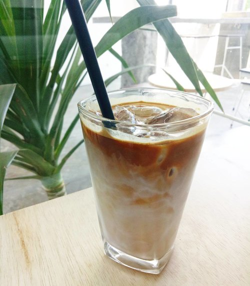 Chillin' and coffee-in' at @threelogycoffee ... #icedlatte #latte #coffee  #blogger #lifestyle #lifestyleblogger #indonesianblogger  #indonesianlifestyleblogger #clozettedaily #clozetteid  #sbybeautyblogger #bloggerceria  #influencer #caffeinaddict #threelogy #threelogysurabaya #cafe #surabaya #surabayacafe #cafesurabaya #myaddiction #addictedtocoffee #coffeeislife #beautynesiamember #surabayablogger #instacoffee #culinary  #surabayainfluencer #influencersurabaya