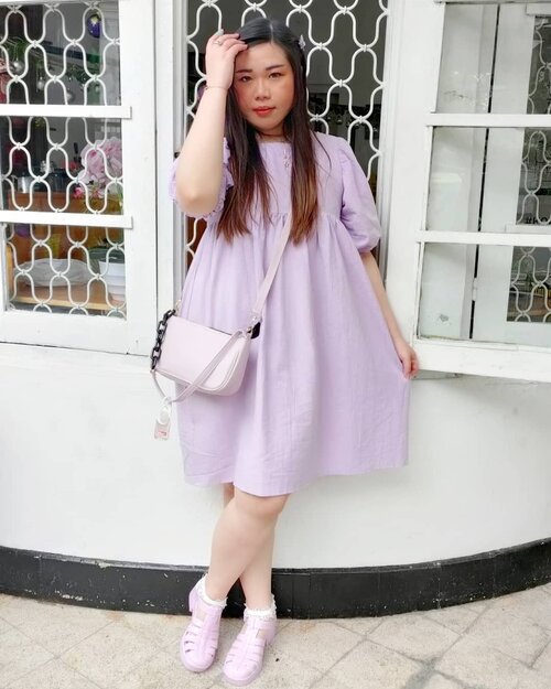 My current obsession with lilac is definitely getting on the edge of being unhealthy.

Btw got so many questions on the shoes, it's @rubi_ind .

#ootd #ootdid #clozetteid #sbybeautyblogger  #BeauteFemmeCommunity #notasize0  #personalstyle #surabaya #effyourbeautystandards #celebrateyourself #mybodymyrules