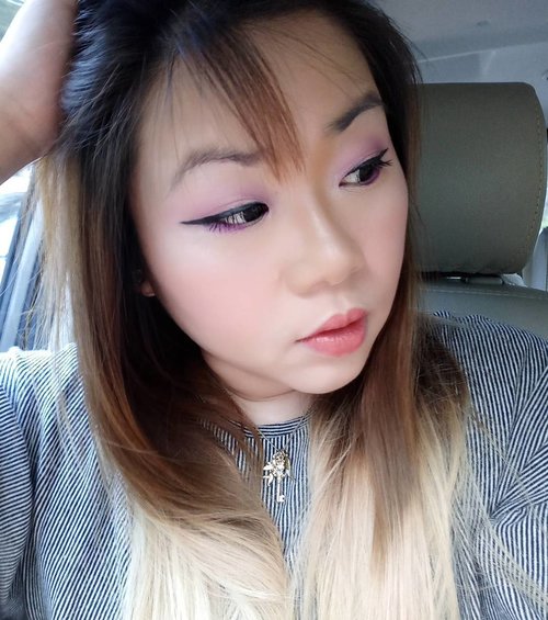 One of those #pretendcandid #actchio #selfie 😆😆😆, oh and this is a full face using @f2f.cosmetics , details soon in #pinkandundecidedblog 😊. #fotd #motd #pinkypurple #simplemakeup #onebrandlook #onebrandmakeup #f2fcosmetics #face2facecosmetics #girl #asian #clozetteid #clozettedaily #blogger #bblogger #beautyblogger #bbloggerid #indonesianblogger #indonesianbeautyblogger #surabaya #surabayablogger #surabayabeautyblogger #sbybeautyblogger #ombre #ombrehair #ombrehairdontcare