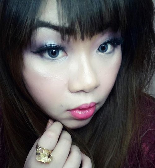 Glam Valentine Look for @atomcarbonblogger 's #kbbvwelcomecollab 
Playing with bright purple,  black and silver eyeshadow for a sultry and glam eye makeup but i still want to add that cliche Vday element (pink!) in the look so i used a neon pink lippie combined with bright pink lip tint! 
#makeup 
#blogger #bblogger #bbloggerid #clozetteid #clozettedaily #girl #asian #indonesianblogger #indonesianbeautyblogger #surabaya #surabayablogger #surabayabeautyblogger #sbybeautyblogger #allaboutmakeup #influencer #makeupaddict #makeuplook #valentinesday #vday #valentinesdaylook #valentinesdaymakeup #dramaticeyemakeup #glamvalentine #glamvalentinemakeup #dramaticeyelashes #dramaticfalsies
