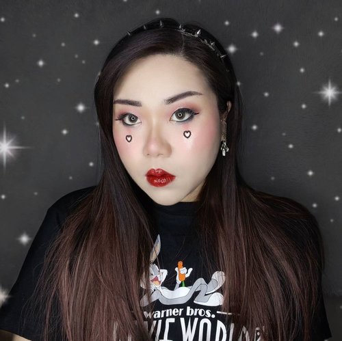 Ofc I decided to do an E-Girl look too, because I think most girls can relate to wanting to rock both styles depending on the mood, no?

This is a tribute to the emo teenage Mindy (ofc I had an emo phase too many many moons ago 🤣).

#egirlaesthetic #egirl #egirlmakeup #black
#BeauteFemmeCommunity  #thematiclook #thematicmakeup 
#sbybeautyblogger #makeup #ilovemakeup #clozetteid #sbybeautyblogger #bloggerceria
#beautynesiamember #bloggerperempuan #indonesianfemalebloggers #girl #asian  #bblogger #bbloggerid #influencer #influencersurabaya #influencerindonesia #beautyinfluencer #surabayainfluencer #jakartabeautyblogger #SURABAYABEAUTYBLOGGER #makeuplook #socobeautynetwork #startwithSBN