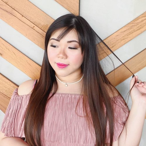 I remember never posting this set of pics because there is a huge water stain on my top - but now i know how to edit them, teehee!#throwback#pink #BeauteFemmeCommunity#makeuplook #kawaiiaesthetic#clozetteid #sbybeautyblogger #beautynesiamember #bloggerceria #influencer #blogger #indonesianblogger #surabayablogger  #indonesianbeautyblogger  #surabayainfluencer  #bloggerperempuan  #asian #lifestyle #lifestyleblogger #lifestyleinfluencer  #surabaya #girl #fotd #asian #makeuplook #celebrateyourself  #surabaya #surabayacafe #ootd #ootdid
