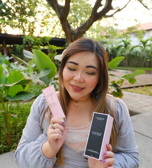 Check out my experiences with two of @lacoco.id products, Watermelon Glow Mask and Cosvie Feminine Hygiene Essence at
http://bit.ly/lacococosviereview .

Thank you Lacoco and @clozetteid for the chance to try out these awesome products!

#Clozetteid #LACOCOXClozetteIDReview #LacocoEnNature #Clozetteidreview
#clozetteid
#sbybeautyblogger
#bloggerindonesia #bloggerceria #beautynesiamember #influencer #beautyinfluencer  #surabayablogger #SurabayaBeautyBlogger #bbloggerid #beautybloggerid #beautybloggerindonesia #surabayainfluencer #bloggerperempuan #skincare #sleepingmask #facialmask #femininehygiene #womanhygienetreatmentessence #cosvie #watermelonglowmask  #cosviewomanhygiene #cosviereview #lacocoxclozetteidreview