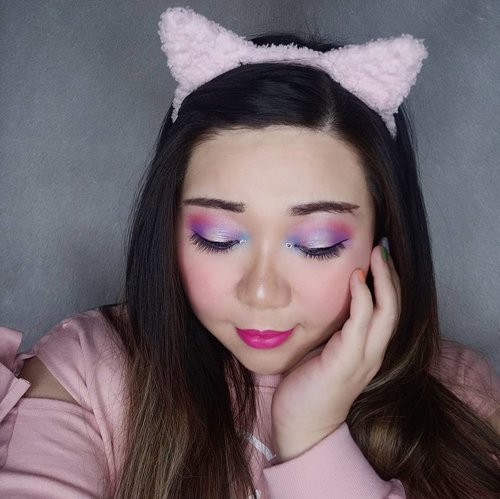 Because having a very East Asian eye shape means the only way to show off my eye makeup to its full potential is by closing them 🙈🙈🙈. Anyway, told ya i am not done with pastel colors, i'm just having too much fun and i don't plan to stop!

I also discovered that cut crease makes my eyes look even smaller so i don't think that's a makeup technique for me haha!

#quarantine #quarantinemakeup #dirumahaja #clozetteid #sbybeautyblogger #makeup #ilovemakeup #clozetteid #sbybeautyblogger #bloggerceria #pastelcoloredmakeup 
#pastelcolors
#kawaiiaesthetic #makeuplook
#colorful #colorfulmakeup
#beautynesiamember #bloggerperempuan #indonesianfemalebloggers #girl #asian  #bblogger #bbloggerid #influencer #influencersurabaya #influencerindonesia #beautyinfluencer #surabayainfluencer #jakartabeautyblogger #SURABAYABEAUTYBLOGGER