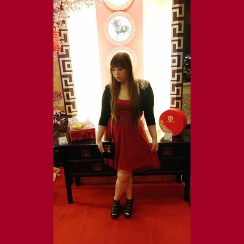 #blogupdate #outfit #ootd #fashion #cnyeve http://www.pinkandundecided.blogspot.com/2015/02/red-to-represent-my-heart.html #red #black #dress #tulle #tulledress #croppedjacket #platformwedges #cny #chinesenewyear #clozetteid #clozetteidgirl #blogger #bblogger #fashionblogger #indonesianblogger #indonesianfashionblogger #girl #asian