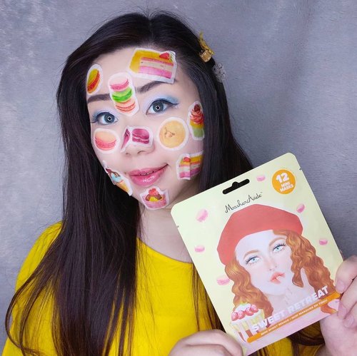 I honestly have mixed feelings about this mask set from @maskeraidebeauty - But let's start with the positives (because there are a lot of them!) :+ It's ridiculously cute!+ The concept is fun and it makes doing your mask fun, which is helping in my case because i don't particularly enjoy the hassle of applying facial mask 🤣!+ It has a sweet, tantalizing scent. I don't usually like strong scents when it comes to my skin care (esp if it smells like flower/baked goods/artificial fruit) but this one is so mouth wateringly sweet i forget to feel weird about it (but it has no negative side effect so no worries for me).+ It has thin sheet pieces and the serum is watery so the serum delivers fast to my skin and application time is shorter than regular, super wet, slimy sheet masks.+ It really works to make my skin hydrated without the overbearingly sticky and greasy effect most Korean sheet mask seems to give me.In the meantime i am concerned about :- How the sheet pieces are so thin yet there are a truckload of the watery serum left in the package, the amount of the serum (and it's really really thin and watery too, almost like water so you can totally spill it all over if you're not careful) left is really overwhelming and even though i use it all over my body+husband's i can't help to think most people would probably dump it? Seems like such a waste for me.- Since the sheets are so thin and in smaller pieces, they don't hold all that much serum (hence the leftover), i worry about how effective the mask set would be for drier skin that needs more hydration, they might not get the full potential of the mask because of the concept.However, it is still a great product that i will definitely use again, it's so much fun and you can even take selfies with them (as you can see, i got a bit carried away 🤣🤣🤣) so if you're interested you can get them at my Charis Shop (Mgirl83) for a special price or type https://bit.ly/sweetretreatsMindy83To directly go to the product's page 😉.#SweetRetreatSET #maskeraide  #CHARIS #hicharis #reviewwithMindy #beautefemmecommunity#koreancosmetics #clozetteid #sbybeautyblogger #koreanskincare@hicharis_official @charis_celeb